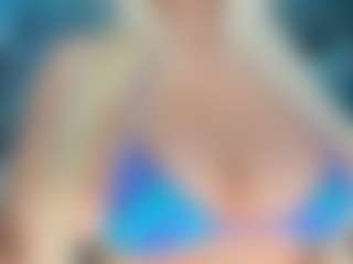 adrianna777's Live Sex Cam Show