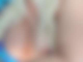 adrianna777's Live Sex Cam Show
