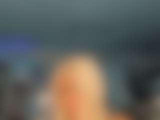 adrianna777's Live Sex Cam Show