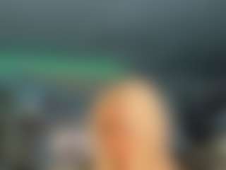 adrianna777's Live Sex Cam Show
