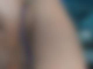 adrianna777's Live Sex Cam Show