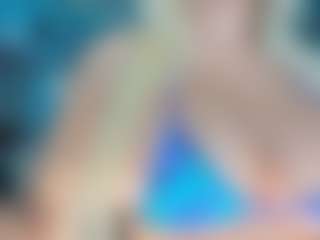 adrianna777's Live Sex Cam Show