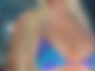 adrianna777's Live Sex Cam Show