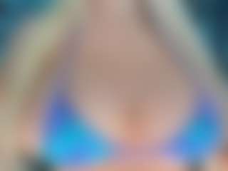 adrianna777's Live Sex Cam Show