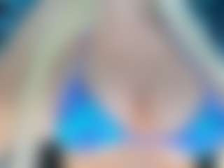 adrianna777's Live Sex Cam Show