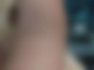 adrianna777's Live Sex Cam Show