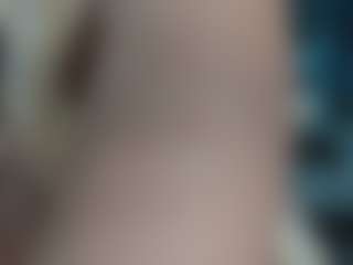 adrianna777's Live Sex Cam Show