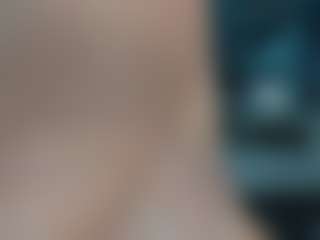 adrianna777's Live Sex Cam Show
