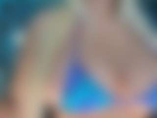 adrianna777's Live Sex Cam Show