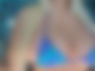adrianna777's Live Sex Cam Show