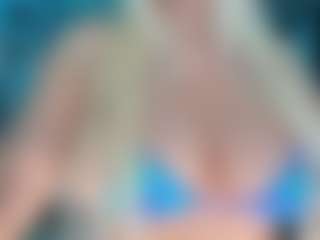 adrianna777's Live Sex Cam Show