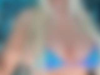 adrianna777's Live Sex Cam Show