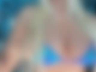 adrianna777's Live Sex Cam Show
