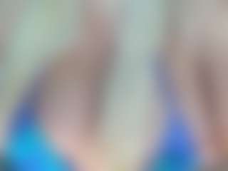 adrianna777's Live Sex Cam Show