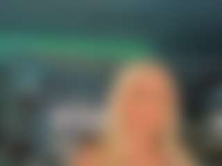 adrianna777's Live Sex Cam Show