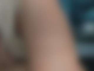 adrianna777's Live Sex Cam Show