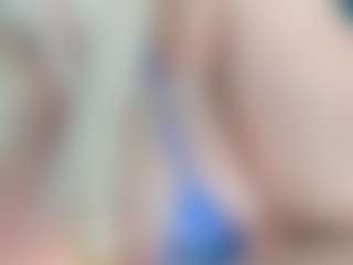 adrianna777のライブセックスチャットショー