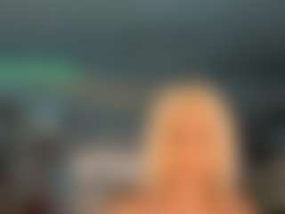 adrianna777's Live Sex Cam Show