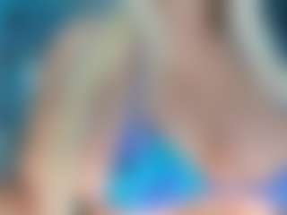 adrianna777's Live Sex Cam Show