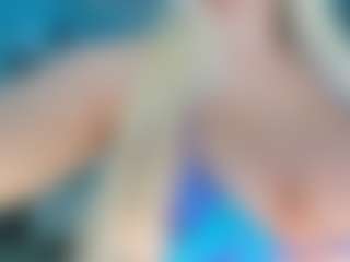 adrianna777's Live Sex Cam Show