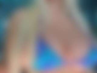 adrianna777's Live Sex Cam Show