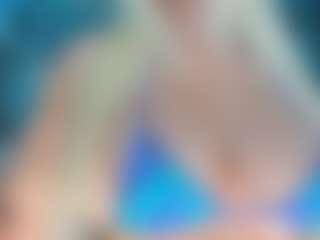 adrianna777's Live Sex Cam Show