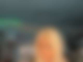 adrianna777's Live Sex Cam Show