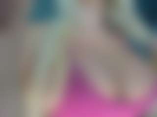 adrianna777's Live Sex Cam Show