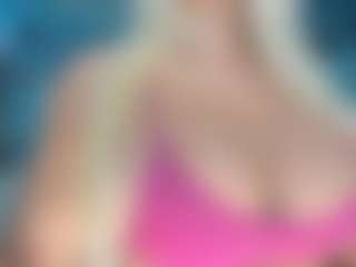adrianna777's Live Sex Cam Show