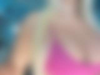 adrianna777's Live Sex Cam Show