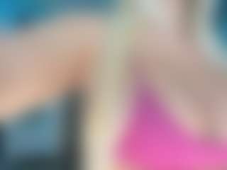 adrianna777's Live Sex Cam Show