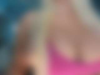 adrianna777's Live Sex Cam Show