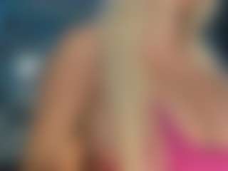 adrianna777's Live Sex Cam Show