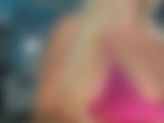 adrianna777's Live Sex Cam Show