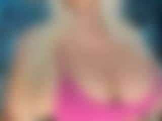 adrianna777's Live Sex Cam Show
