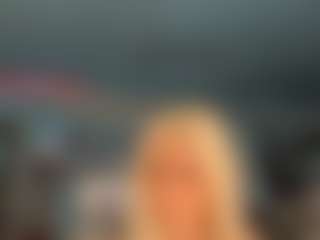 adrianna777's Live Sex Cam Show