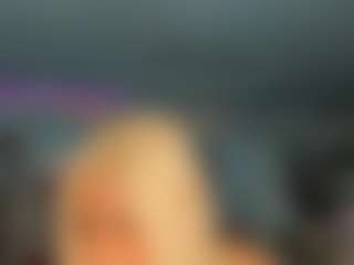 adrianna777's Live Sex Cam Show
