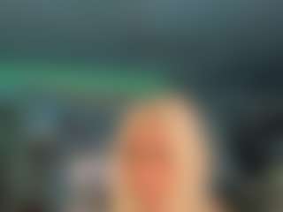adrianna777's Live Sex Cam Show