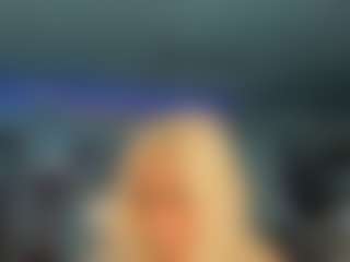 adrianna777's Live Sex Cam Show