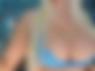 adrianna777's Live Sex Cam Show