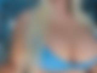 adrianna777's Live Sex Cam Show