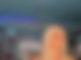 adrianna777's Live Sex Cam Show