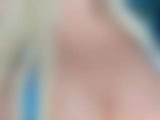 adrianna777's Live Sex Cam Show