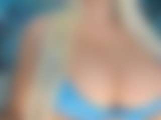 adrianna777's Live Sex Cam Show