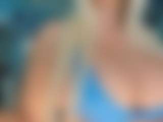 adrianna777's Live Sex Cam Show