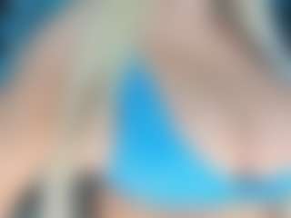 adrianna777's Live Sex Cam Show