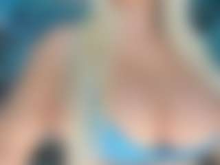 adrianna777's Live Sex Cam Show