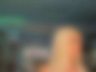 adrianna777's Live Sex Cam Show
