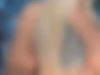 adrianna777's Live Sex Cam Show