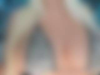 adrianna777's Live Sex Cam Show
